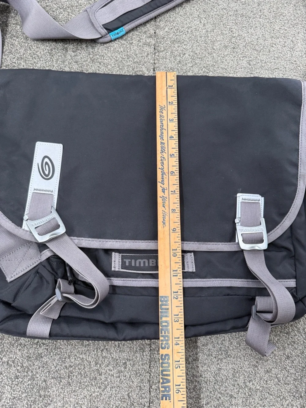 Timbuk2 Black Messenger Bag Unisex Travel Commute Work School Crossbody